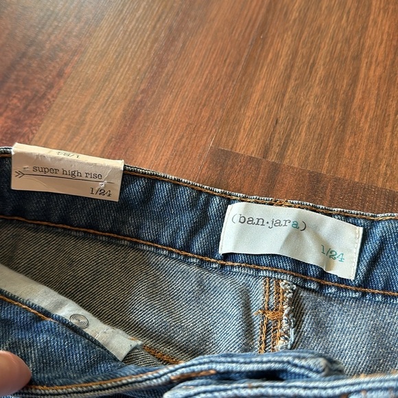 Ban•Jara Super High Rise Loose Fit Distressed 100% Cotton Denim Shorts Size 1/24 - Picture 6 of 9